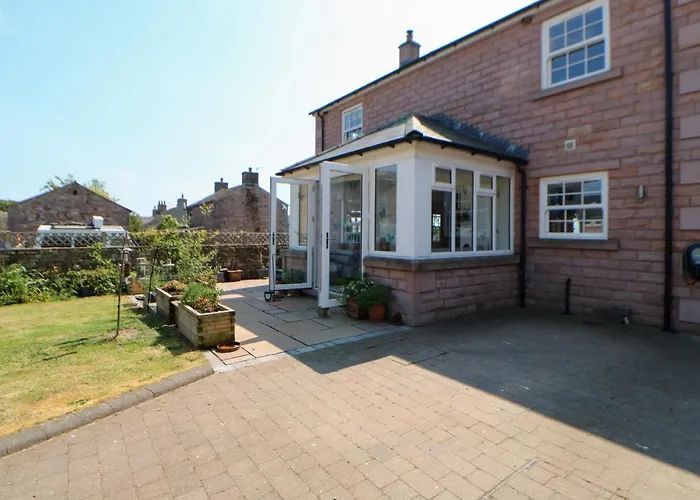 Larch House بيت للعطل