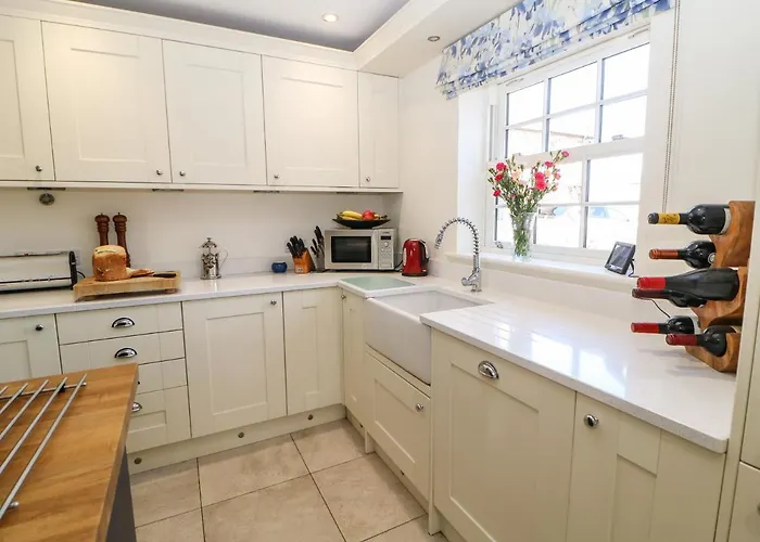 Larch House بيت للعطل