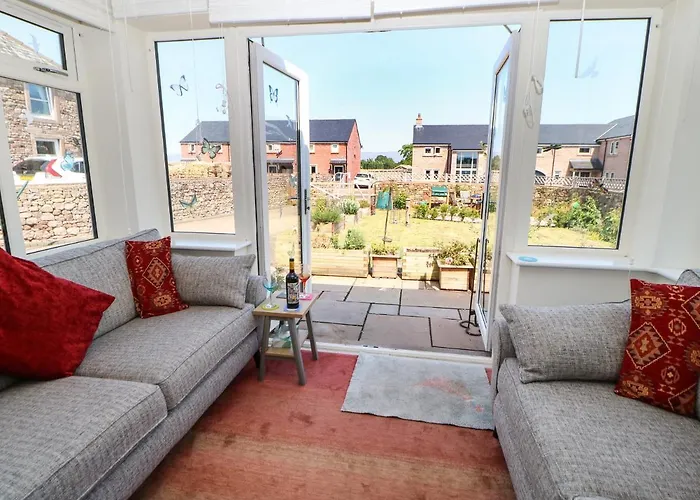 بيت للعطل Larch House