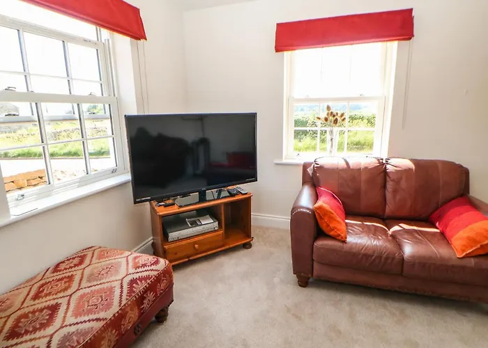 بيت للعطل Larch House *