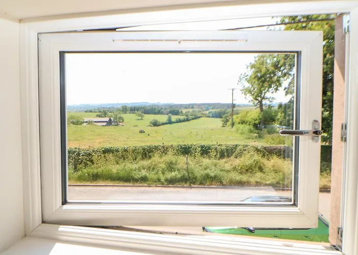 Larch House بيت للعطل بنريث