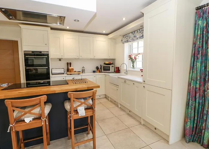 Larch House بيت للعطل بنريث